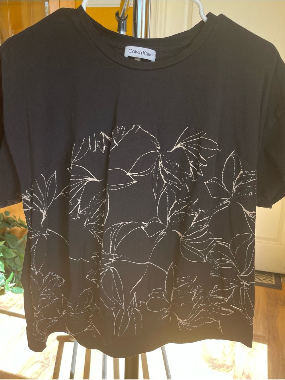 Calvin Klein Black T-Shirt with Gold Logo Trim - Size L